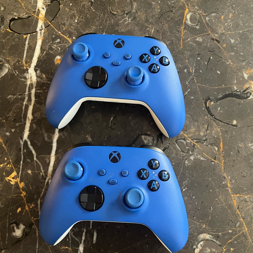 Xbox Wireless Controller - Blue and White